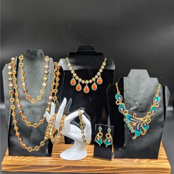 Vibrant Statement Jewelry Bundle – 7 Pieces - Picture 3 of 3